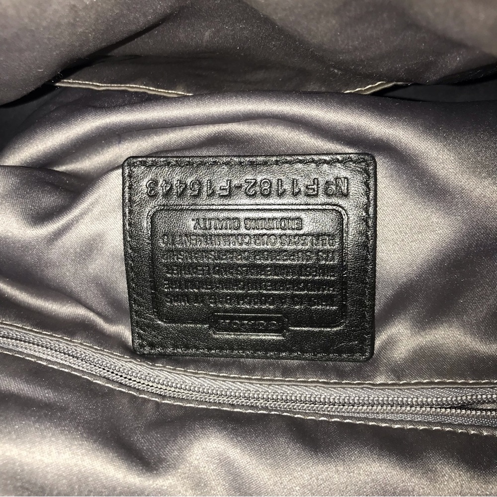 Coach - Picture 5 of 6